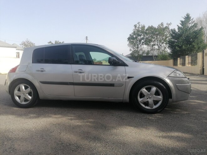 Renault Megane-8