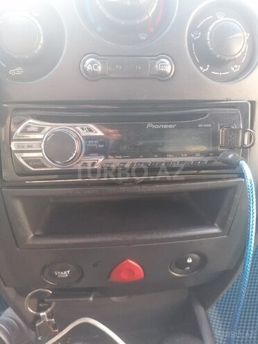 Renault Megane-17