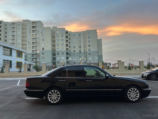 Mercedes E 280 1999, 387,000 km - 2.8 l - Bakı