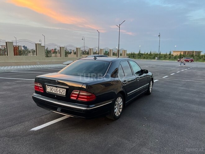 Mercedes E 280 1999, 387,000 km - 2.8 l - Bakı