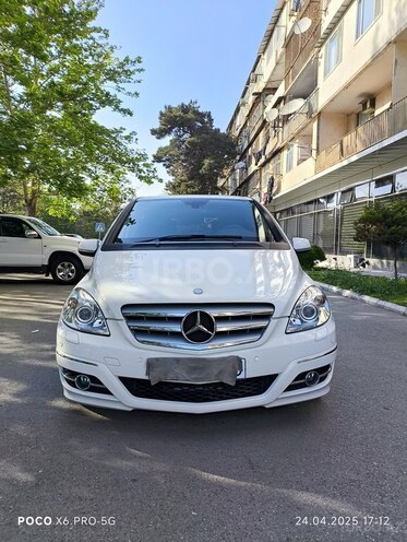 Mercedes B 180 2011, 78,000 km - 1.7 л - Bakı