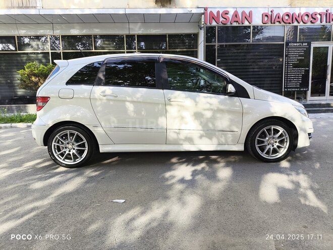 Mercedes B 180 2011, 78,000 km - 1.7 л - Bakı