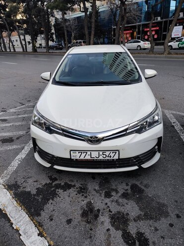 Toyota Corolla 2018, 39,700 km - 1.6 l - Bakı