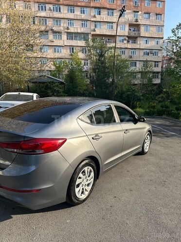 Hyundai Elantra 2018, 143,000 km - 2.0 l - Bakı