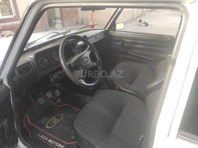 LADA (VAZ) 2107 2005, 95,000 km - 1.6 l - Salyan