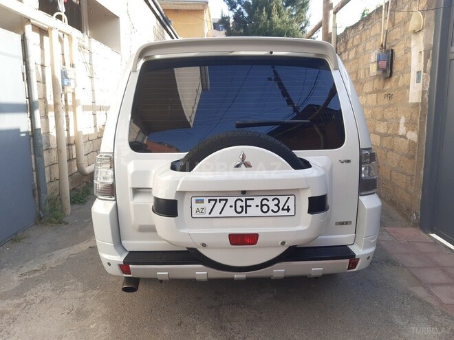 Mitsubishi Pajero 2008, 323,161 km - 3.0 l - Bakı