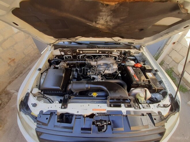 Mitsubishi Pajero 2008, 323,161 km - 3.0 l - Bakı