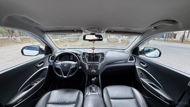 Hyundai Santa Fe-16