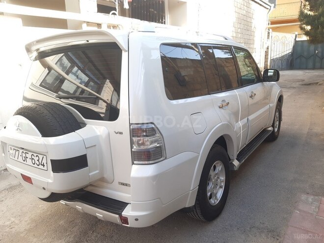 Mitsubishi Pajero 2008, 323,161 km - 3.0 l - Bakı