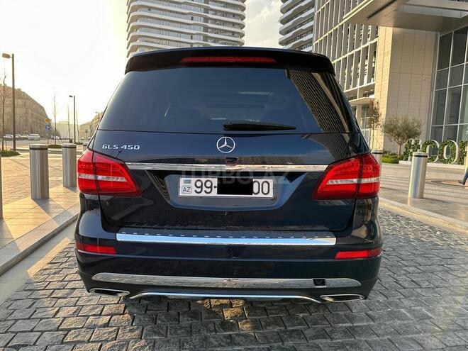 Mercedes GLS 450 4MATIC-3