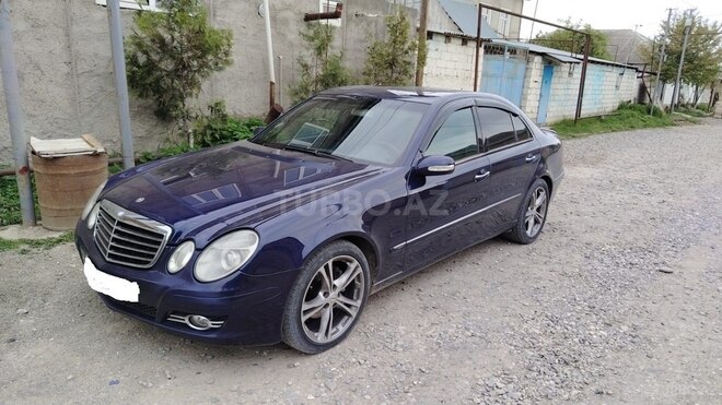 Mercedes E 270 2002, 389,000 km - 2.7 l - Quba
