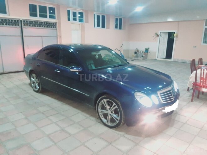 Mercedes E 270 2002, 389,000 km - 2.7 l - Quba