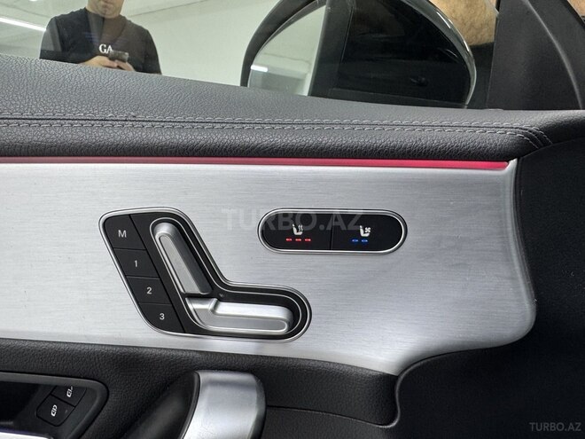 Mercedes CLA 250-33
