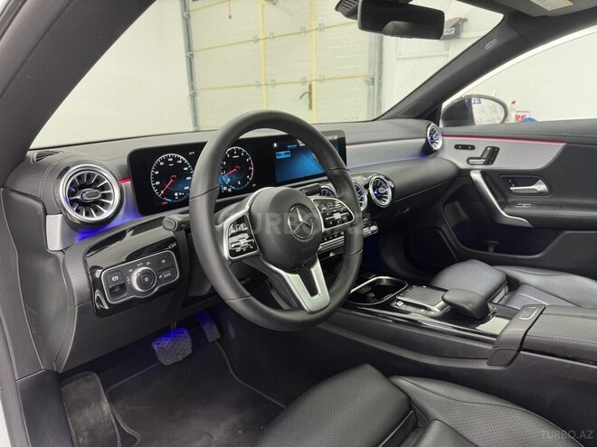 Mercedes CLA 250-27
