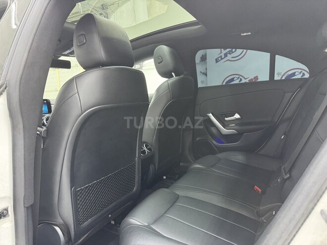 Mercedes CLA 250-31