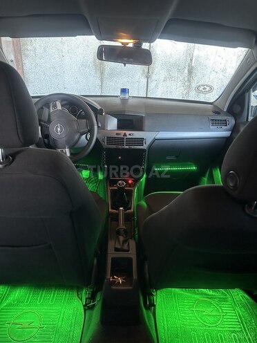Opel Astra 2006, 299,999 km - 1.3 л - Bakı