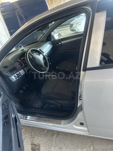 Opel Astra 2006, 299,999 km - 1.3 л - Bakı