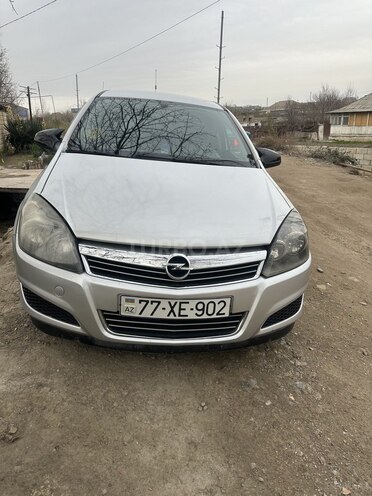 Opel Astra 2006, 299,999 km - 1.3 л - Bakı
