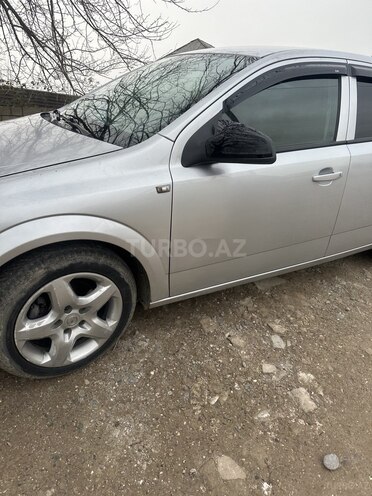 Opel Astra 2006, 299,999 km - 1.3 л - Bakı