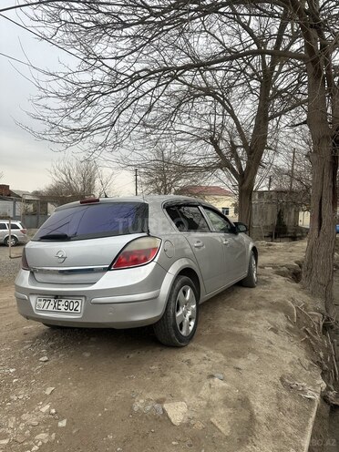 Opel Astra 2006, 299,999 km - 1.3 л - Bakı