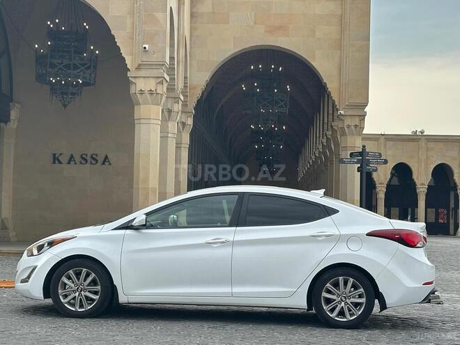 Hyundai Elantra 2015, 133,117 km - 1.8 л - Bakı