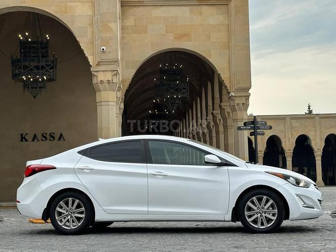 Hyundai Elantra 2015, 133,117 km - 1.8 л - Bakı