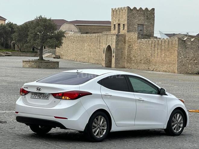 Hyundai Elantra 2015, 133,117 km - 1.8 л - Bakı