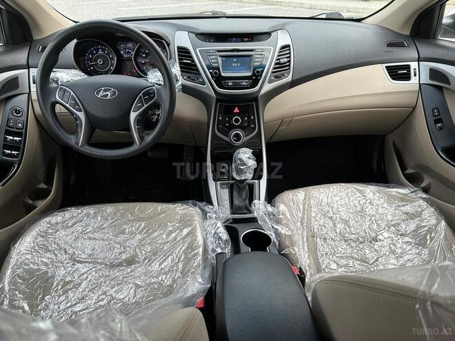 Hyundai Elantra 2015, 133,117 km - 1.8 л - Bakı