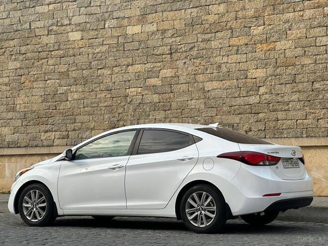Hyundai Elantra 2015, 133,117 km - 1.8 л - Bakı