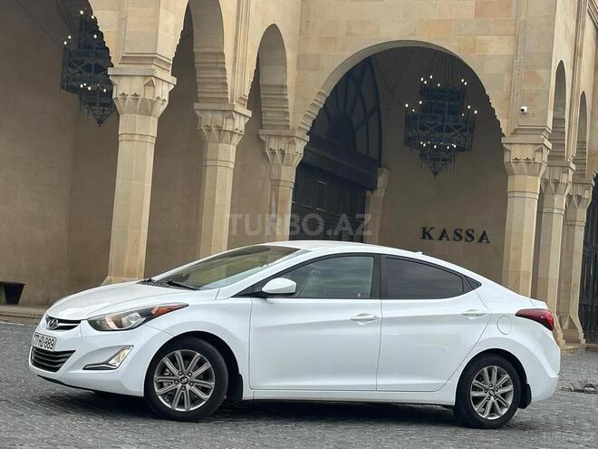 Hyundai Elantra 2015, 133,117 km - 1.8 л - Bakı