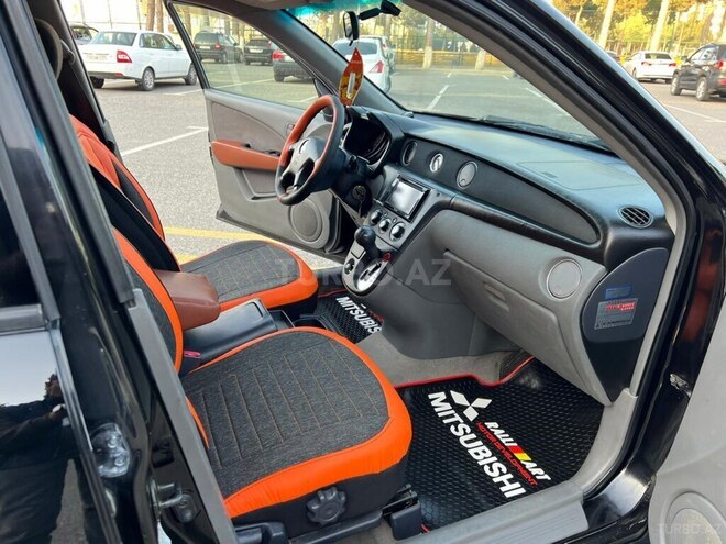 Mitsubishi Airtrek 2003, 275,000 km - 2.0 л - Sumqayıt