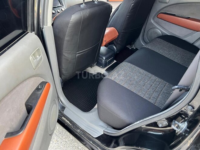 Mitsubishi Airtrek 2003, 275,000 km - 2.0 л - Sumqayıt