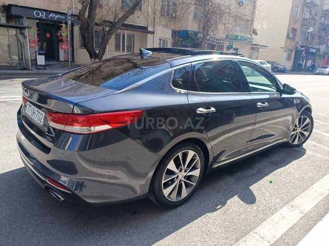 Kia K5-16