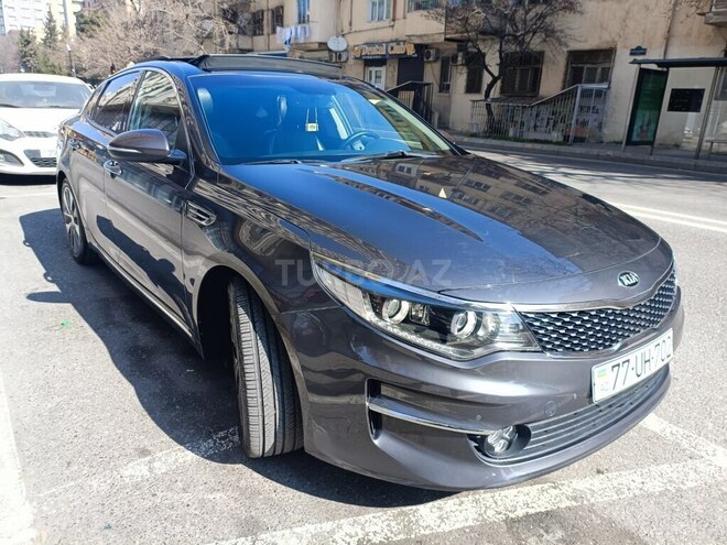Kia K5-17