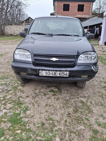 Chevrolet Niva 2006, 95,000 km - 1.7 л - Quba