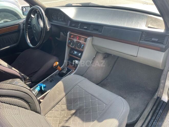 Mercedes E 250 1992, 432,452 km - 2.5 l - Bakı