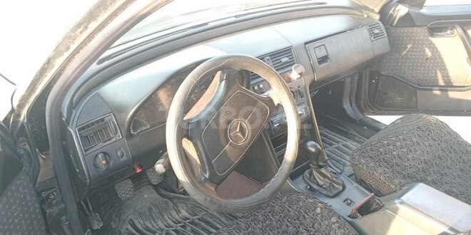 Mercedes C 220 d 1993, 505,000 km - 2.2 l - Bakı