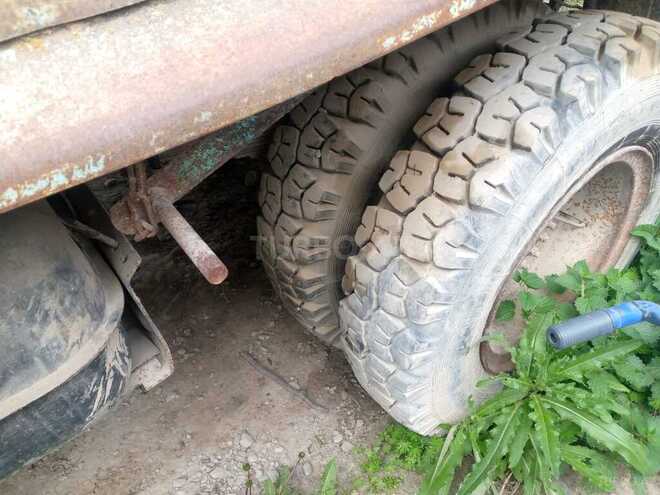 ZIL 130 1989, 556,555 km - 4.8 l - Quba