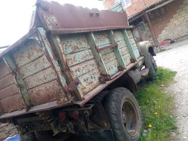ZIL 130 1989, 556,555 km - 4.8 l - Quba