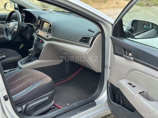 Hyundai Elantra 2018, 194,730 km - 2.0 l - Bakı