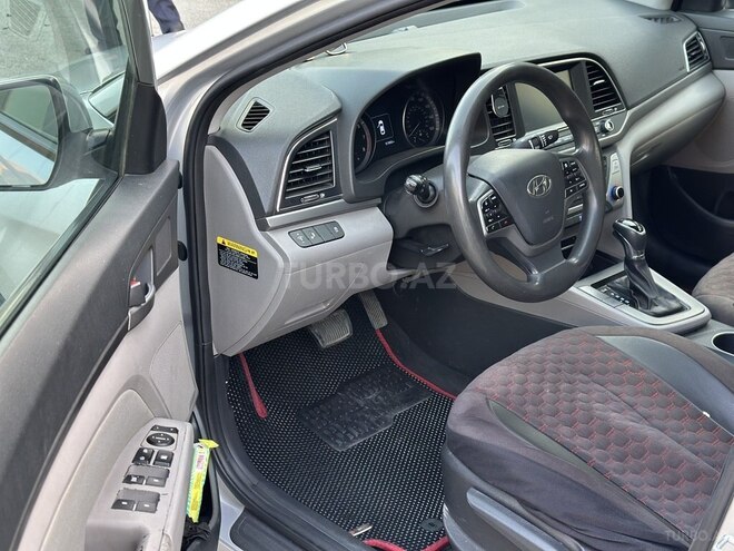 Hyundai Elantra 2018, 194,730 km - 2.0 l - Bakı