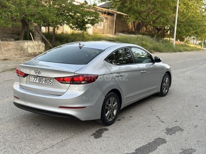 Hyundai Elantra 2018, 194,730 km - 2.0 l - Bakı
