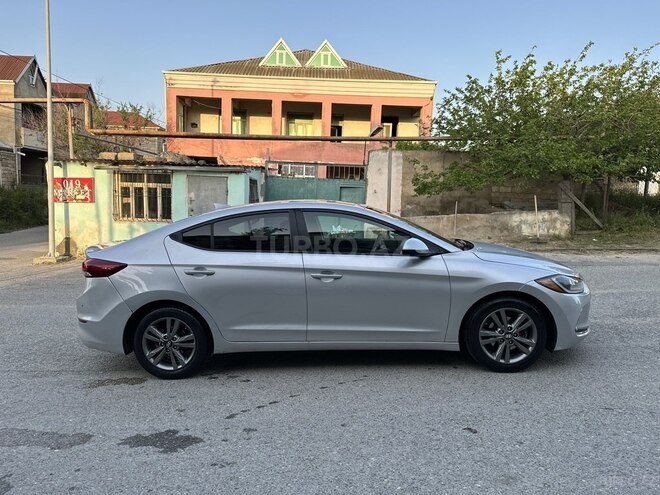 Hyundai Elantra 2018, 194,730 km - 2.0 l - Bakı