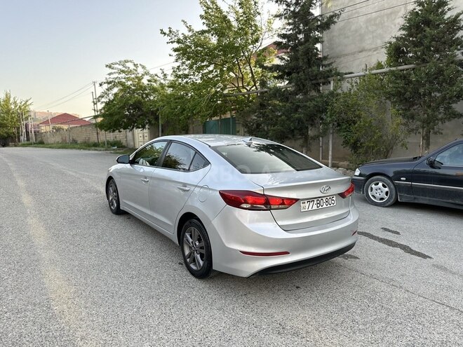 Hyundai Elantra 2018, 194,730 km - 2.0 l - Bakı