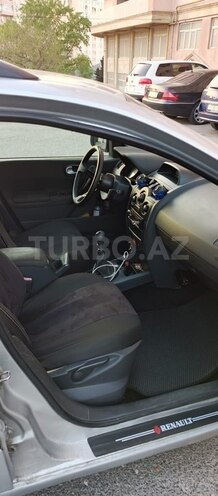Renault Megane-10