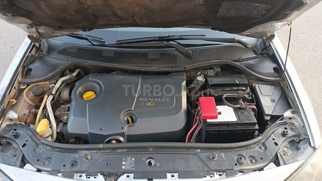 Renault Megane-6