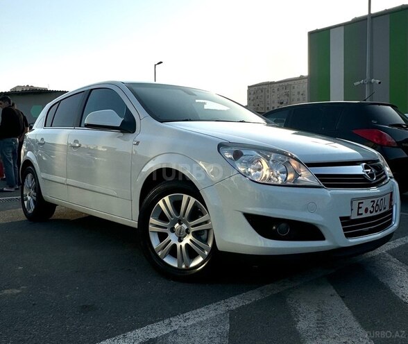 Opel Astra 2009, 112,000 km - 1.4 l - Sumqayıt