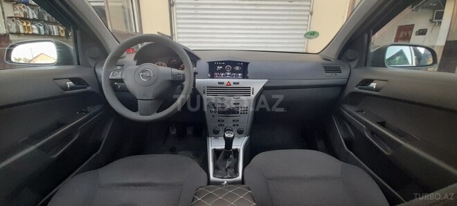 Opel Astra 2009, 256,500 km - 1.4 l - Quba