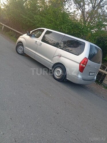 Hyundai H-1 2009, 401,200 km - 2.5 l - Şəki