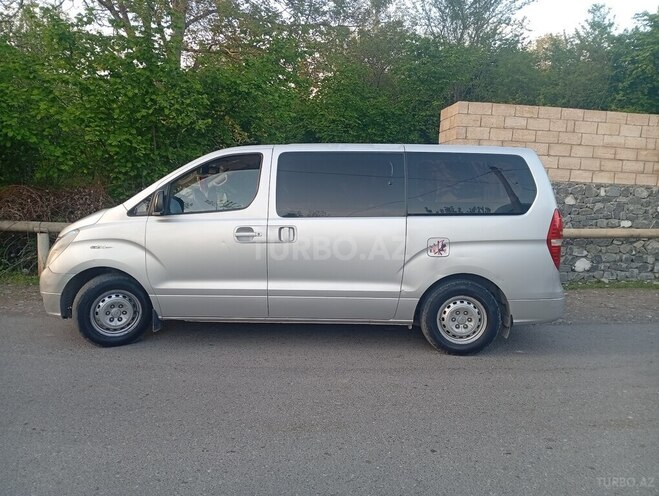 Hyundai H-1 2009, 401,200 km - 2.5 l - Şəki